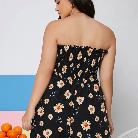 Plus..Floral Halter romper - Picture 3 of 7